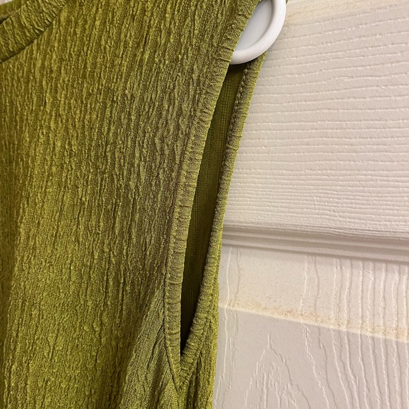 SHEIN~OLIVE DRESS~SLEEVELESS~ - Picture 7 of 8